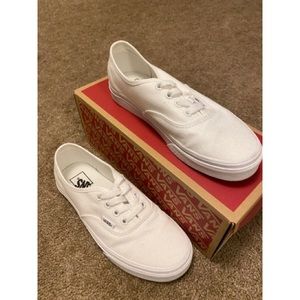 Vans White Authentic | Size 7